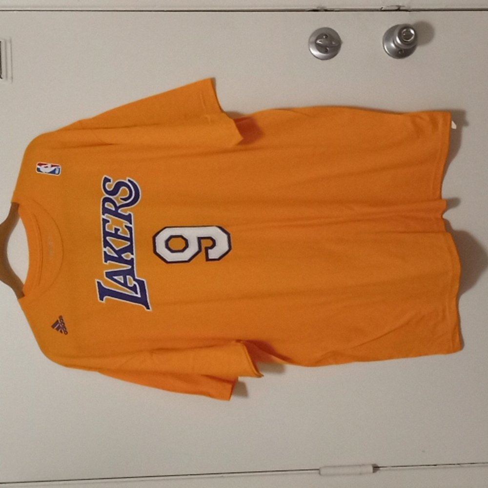 Lakers shirt size 2xl Kaman 9